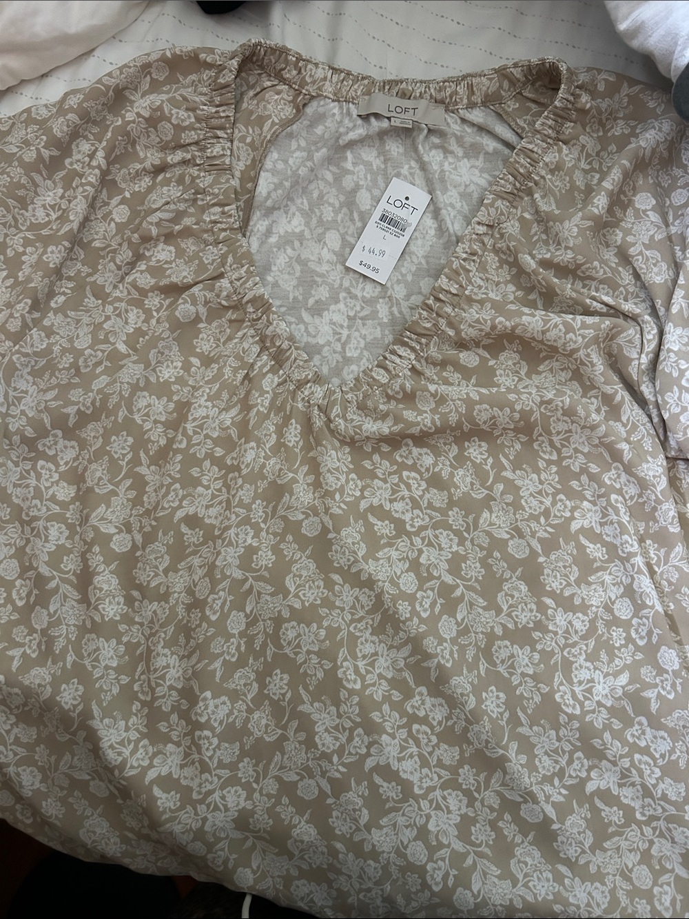 LOFT Cream and White Floral V-Neck Blouse